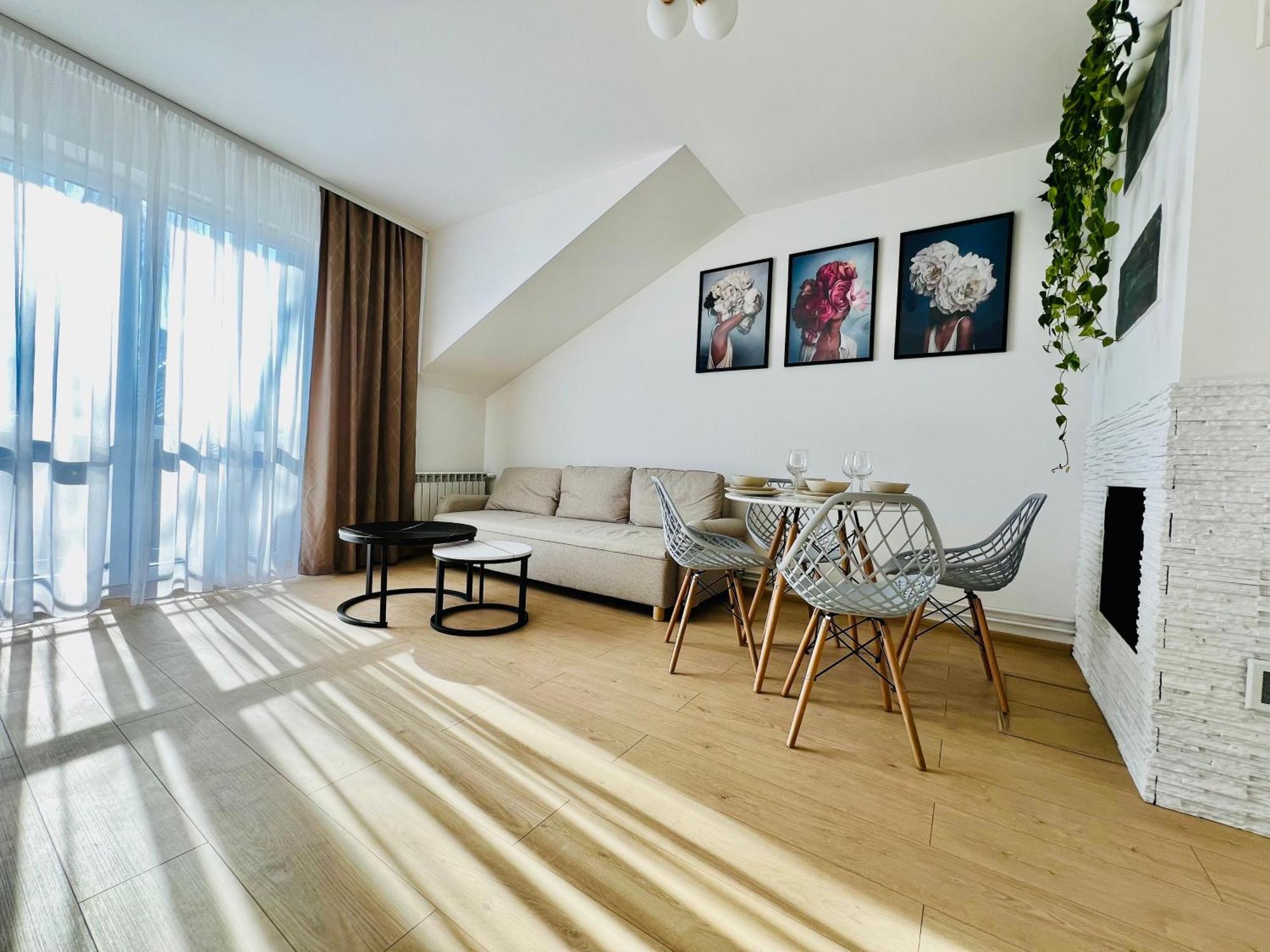 Apartament Wisteria Пшемишъл Екстериор снимка