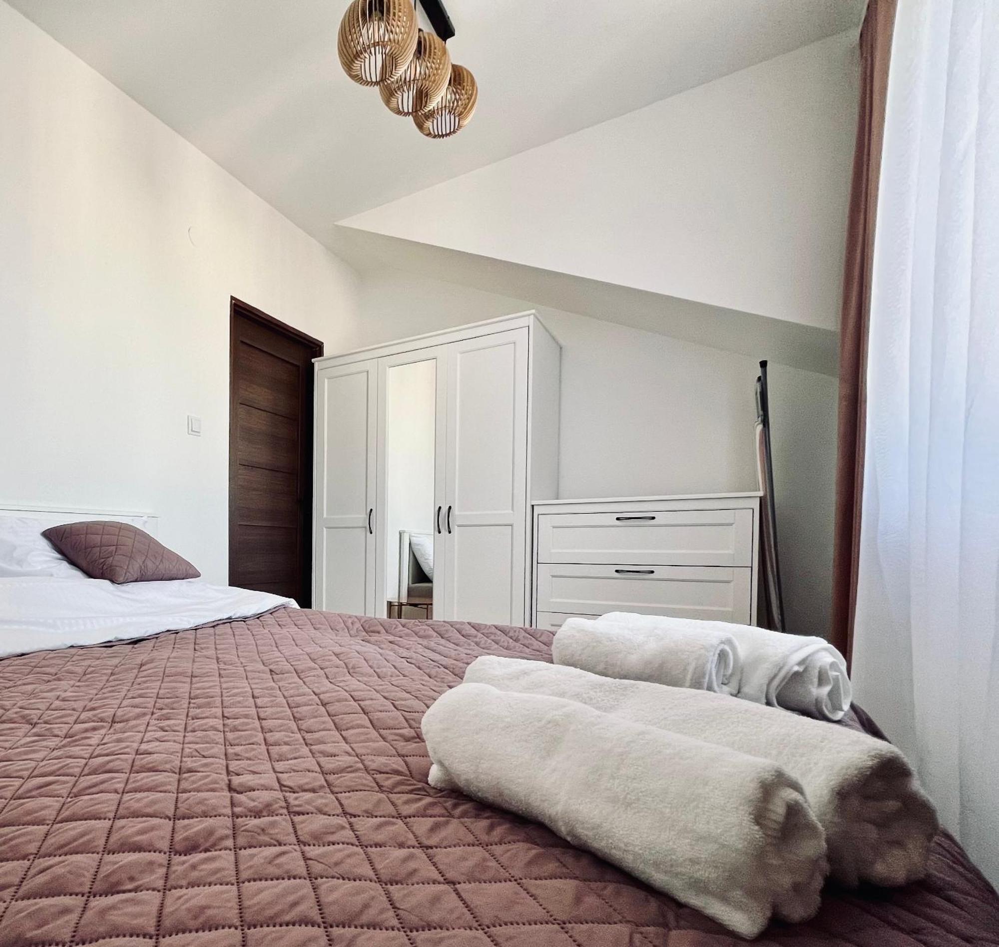 Apartament Wisteria Пшемишъл Екстериор снимка