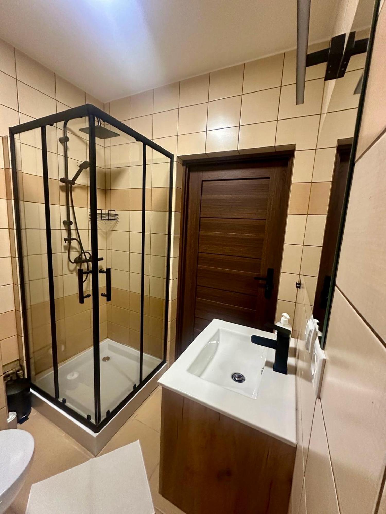 Apartament Wisteria Пшемишъл Екстериор снимка