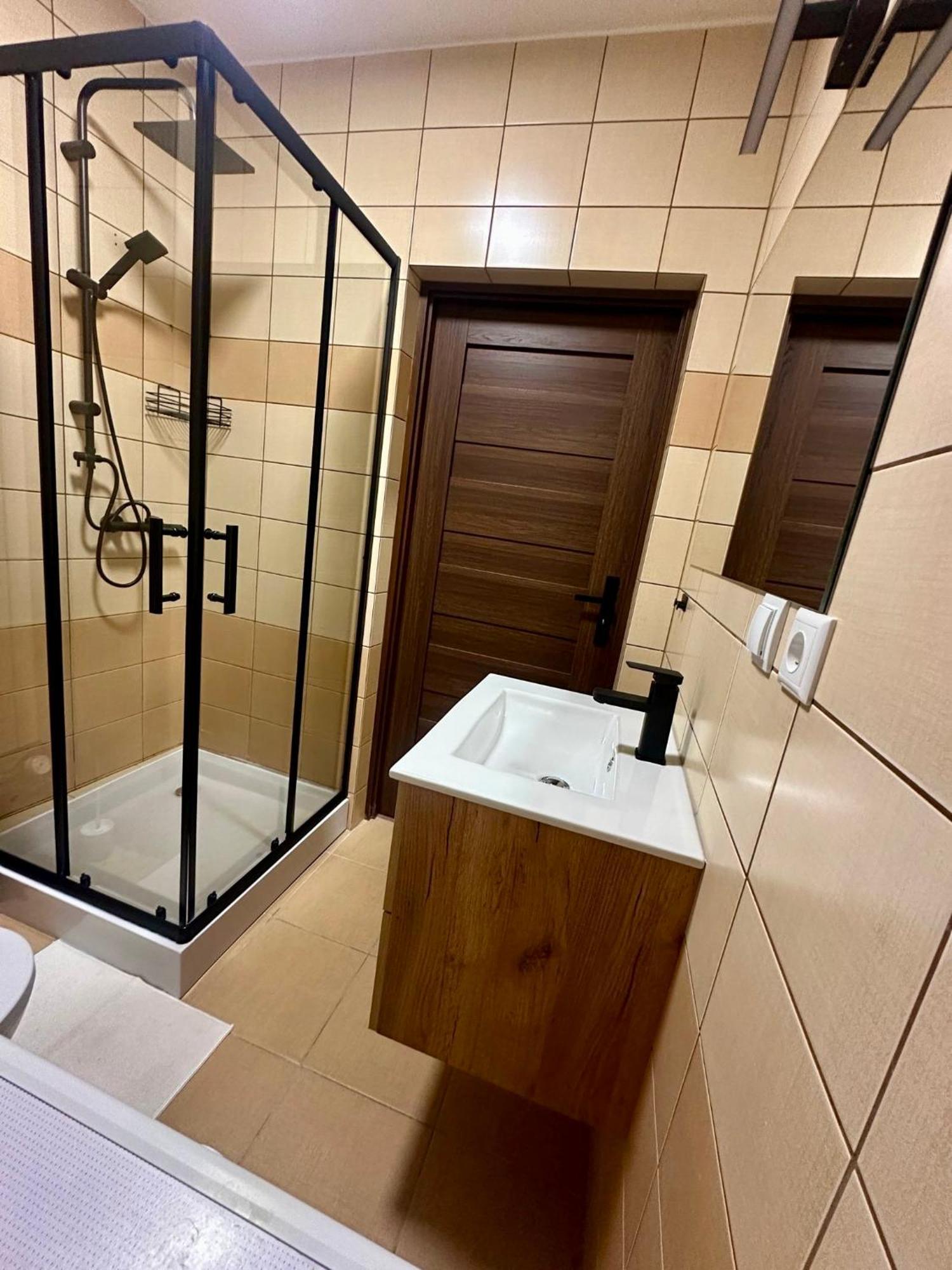 Apartament Wisteria Пшемишъл Екстериор снимка