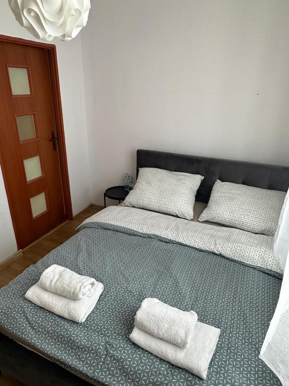 Apartament Wisteria Пшемишъл Екстериор снимка